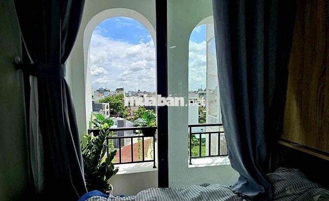 BÁN CHDV 16 PHÒNG - DOANH THU GẦN 1TỶ/NĂM - HẺM OTO THÔNG - 16.8TỶ