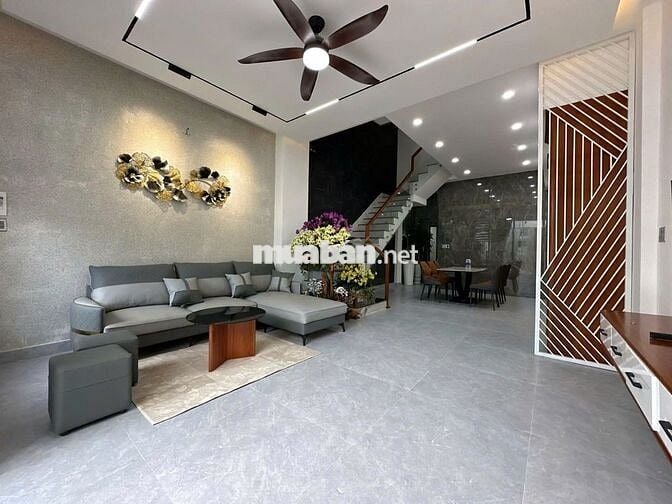 Bán nhà phố 1 trệt 2 lầu Thiết kế sang trọng, giá tốt khu vực