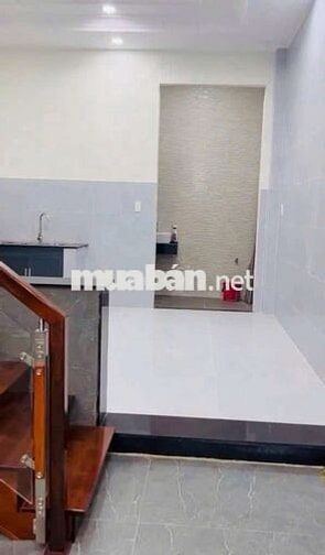 NHÀ 2 Tầng Đẹp — Gần Âu Cơ Bàu Cát Nguyễn Hồng Đào(4m x 18m)