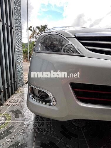 Toyota Innova 2011 G