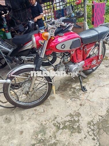 Xe Honda 67 1972 ; *** quí