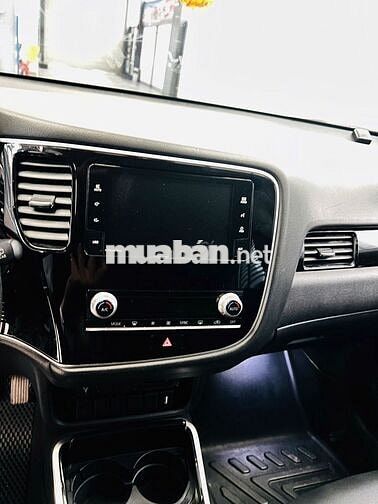 Mitsubishi Outlander 2021 2.0 CVT lướt chính hãng