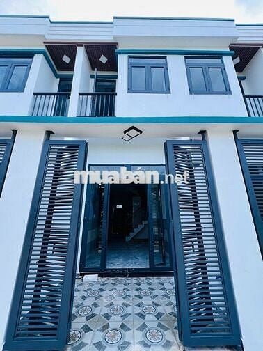BÁN NHÀ RIÊNG MỚI XÂY 2 TẦNG TẠI ĐỨC HÒA, LONG AN, 1tỷ080tr - 42m2