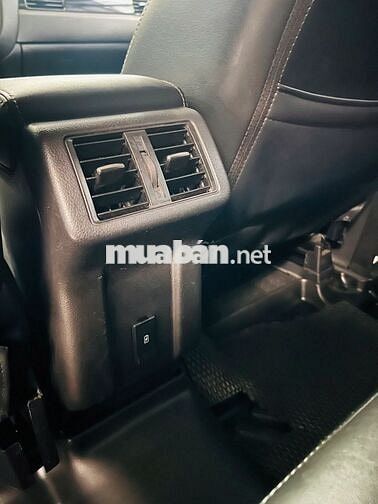 Mitsubishi Outlander 2021 2.0 CVT lướt chính hãng