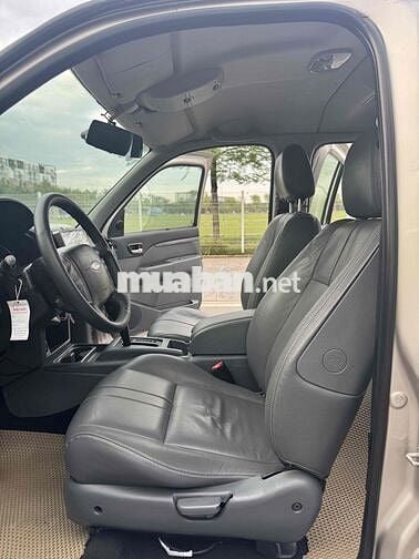 Ford Everest 2015 Titanium 2.2L 4x2 AT máy dầu