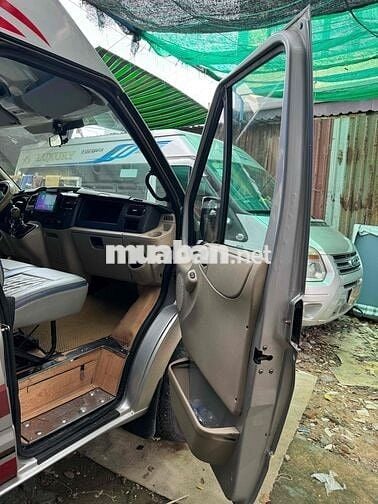 Ford Transit 2016 Standard MID - 228000 km