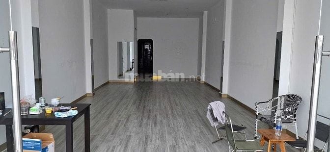 Cho thuê nhà  4 tầng đường Phạm Văn Đồng