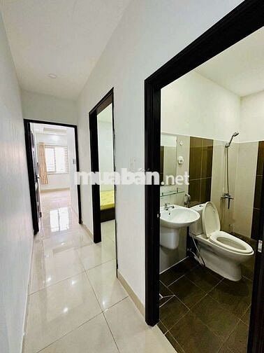Căn Hộ 2PN + 1PK Cửa Sổ Lớn Full NT Thang Máy_ Hẻm Rộng An Ninh
