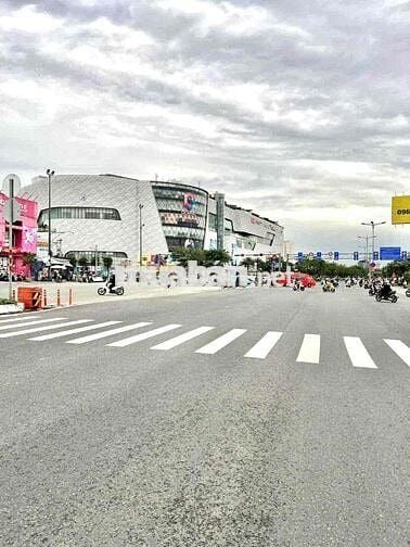 phân khúc hiếm - khu bên sông gigamall