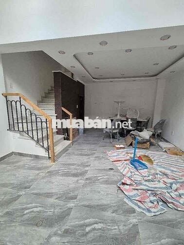 GÒ VẤP  HẺM XE HƠI  Quang Trung Nhà mới xây sắp hoàn thiện .