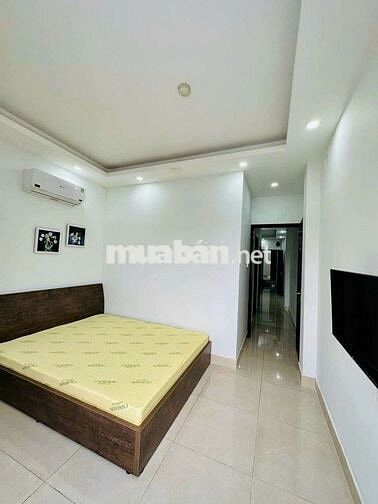 Căn Hộ 2PN + 1PK Cửa Sổ Lớn Full NT Thang Máy_ Hẻm Rộng An Ninh