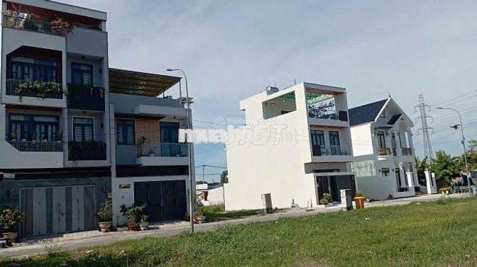 Chính Chủ Cần Bán Gấp Lô Đất Ngay Mặt Tiền Thủ Dầu Một