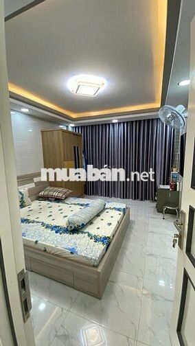 Nhà đẹp giá rẻ trung tâm quận 11 đúc 4 tầng BTCT chỉ 6.8 Tỷ