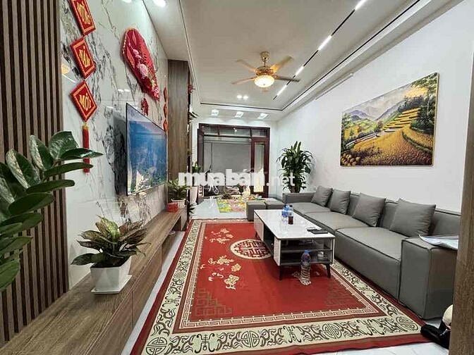 Bán Nhà Ngõ Xuân Thuỷ 35m 6 Tầng Thang máy xịn sò Bán Nhà Ngõ Xuân Thuỷ 35m 6 Tầng Thang máy xịn sò