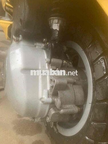 Piaggio 125 3Vie màu vàng xe lướt 10000km bstp