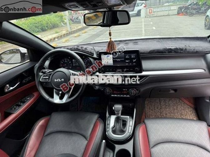 Kia K3 Luxury 1.6 AT 2025