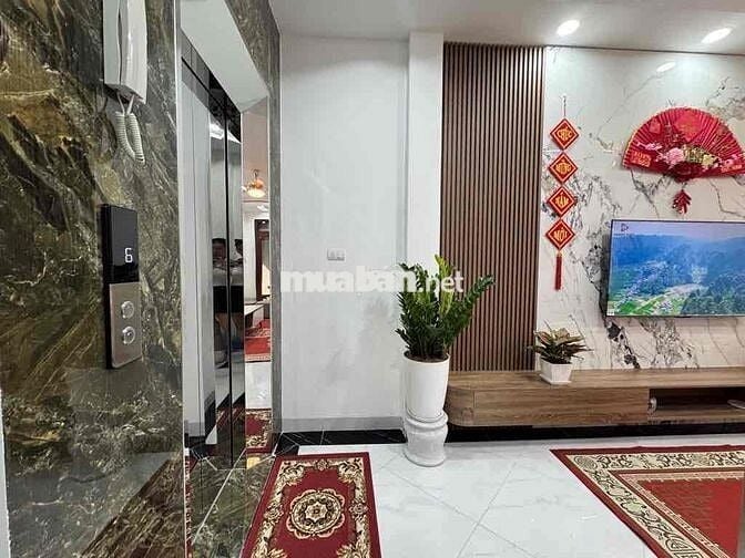 Bán Nhà Ngõ Xuân Thuỷ 35m 6 Tầng Thang máy xịn sò
