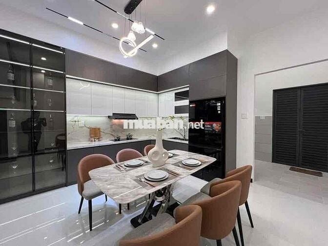 Cần Bán Gấp Căn Nhà Quận 8 1 trệt 2 lầu 5x20 1ty350