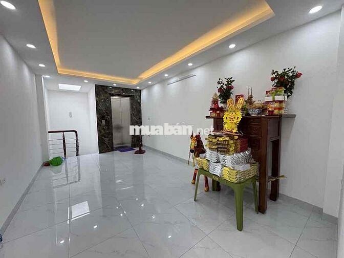 Bán Nhà Ngõ Xuân Thuỷ 35m 6 Tầng Thang máy xịn sò