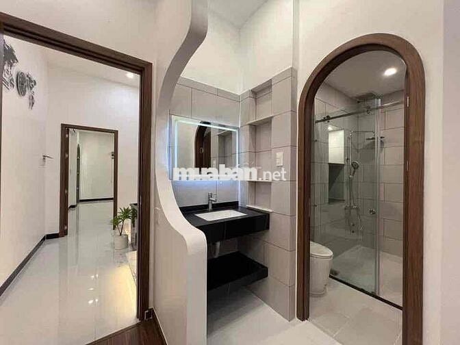 Cần Bán Gấp Căn Nhà Quận 8 1 trệt 2 lầu 5x20 1ty350