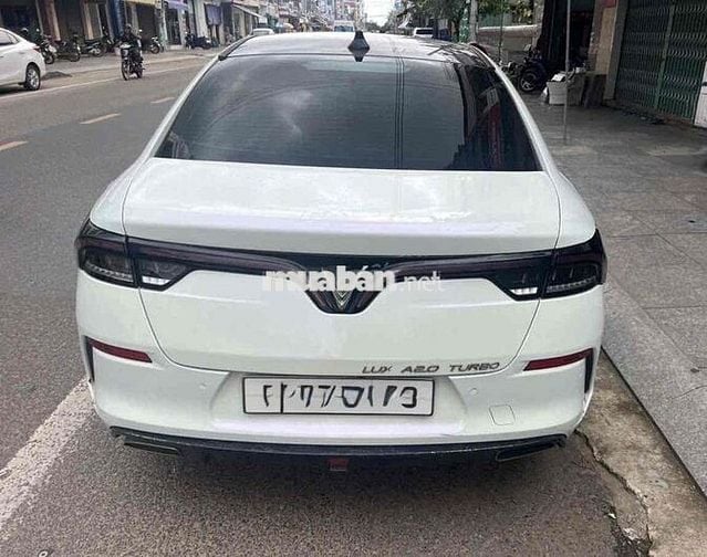 VinFast Lux A2.0 2019 - 52000 km