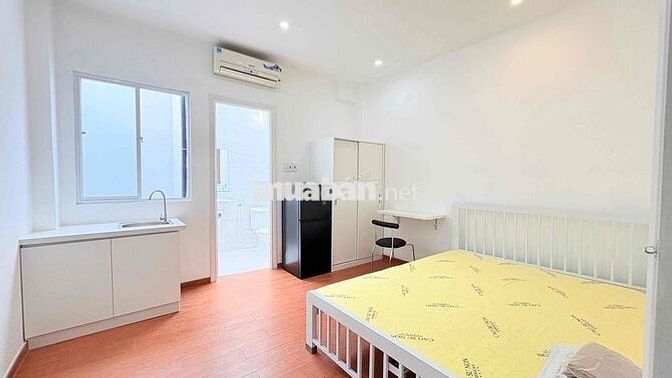 CHÍNH CHỦ CHO THUÊ STUDIO BAN CÔNG THANG MÁY NGAY CHỢ TÂN ĐỊNH MỚI
