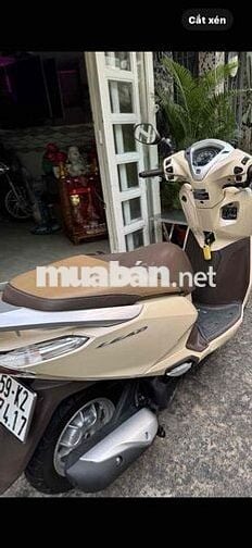 hon đa xe lead 125 màu vàng kem đời 2018