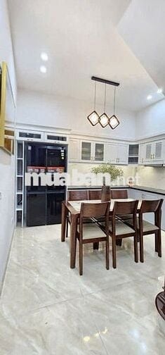 SÁT TỔ HỢP GA NGỌC HỒI NHÀ MỚI LÔ GÓC 5 TẦNG KINH DOANH Ô TÔ ĐỖ CỬA