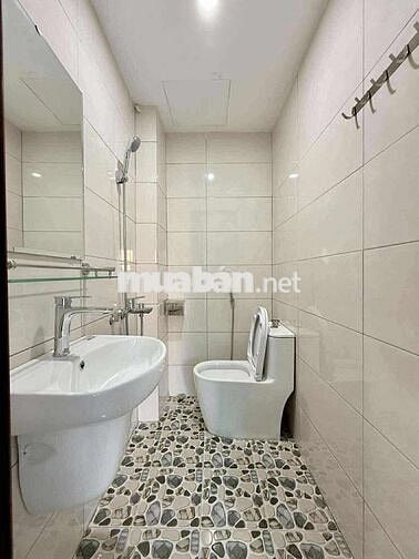 BÁN NHÀ MINH KHAI - LÔ GÓC - 25M2 - 3 NGỦ - GIÁ 5.6 TỶ
