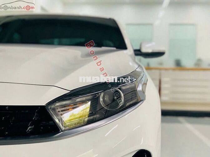 Kia K3 Luxury 1.6 AT 2025