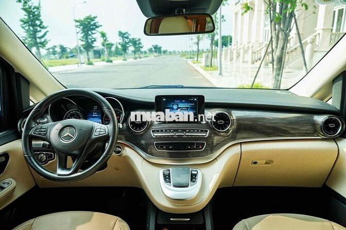 Mercedes Benz V Class 2021 V250 Luxury - 38000 km