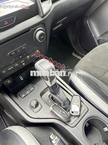 Xe Ford Ranger Raptor 2.0L 4x4 AT 2020