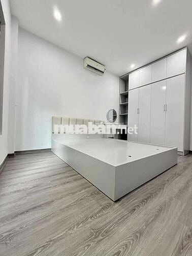 NHÀ ĐẸP KHU HAI BÀ TRƯNG  VỊ TRÍ ĐẸP, NÔNG, LÔ GÓC, 5 TẦNG, 3 NGỦ