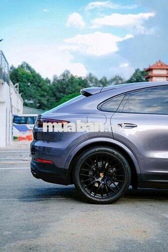 Porsche Cayenne  Coupe Platinum Edition 2022