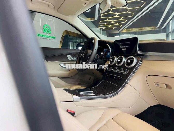 Mercedes Benz GLC200 4MATIC 2020