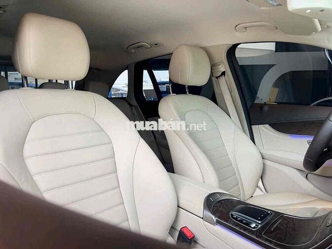 Mercedes Benz GLC200 4MATIC 2020