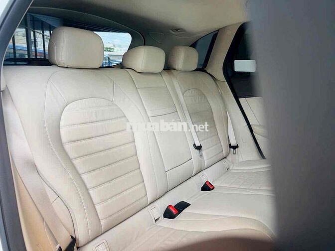 Mercedes Benz GLC200 4MATIC 2020