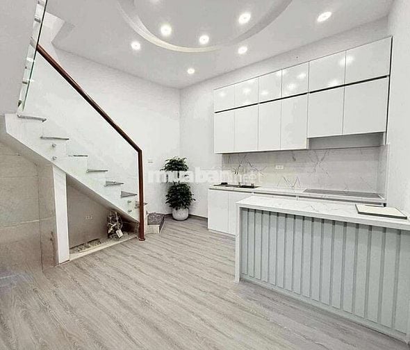 BÁN NHÀ MINH KHAI - LÔ GÓC - 25M2 - 3 NGỦ - GIÁ 5.6 TỶ