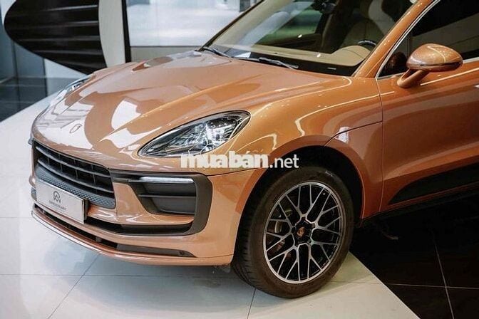 Porsche Macan model 2016