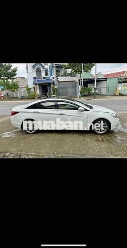 Hyundai Sonata 2010 2.0L AT - 90000 km