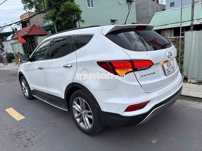 Hyundai Santa Fe 2016 2.4 AT 4 WD - 75000 km