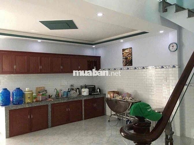NHÀ 2 TẦNG ĐẸP ĐƯỜNG XE HƠI TRUNG MĨ TÂN XUÂN ĐẸP KO TỲ VẾT