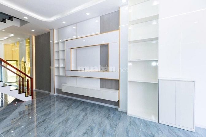 NHÀ 2 TẦNG - 120m2 - 3PN - SÂN XE HƠI - HỔ TRỢ VAY BANK - GIÁ 2.45 tỷ