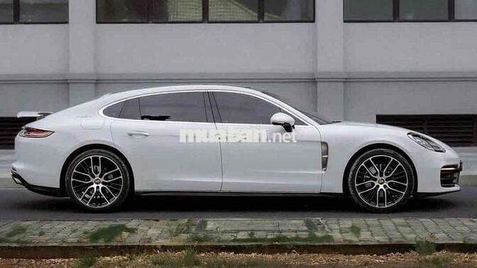 Porsche Panamera 4 Executive Model 2024