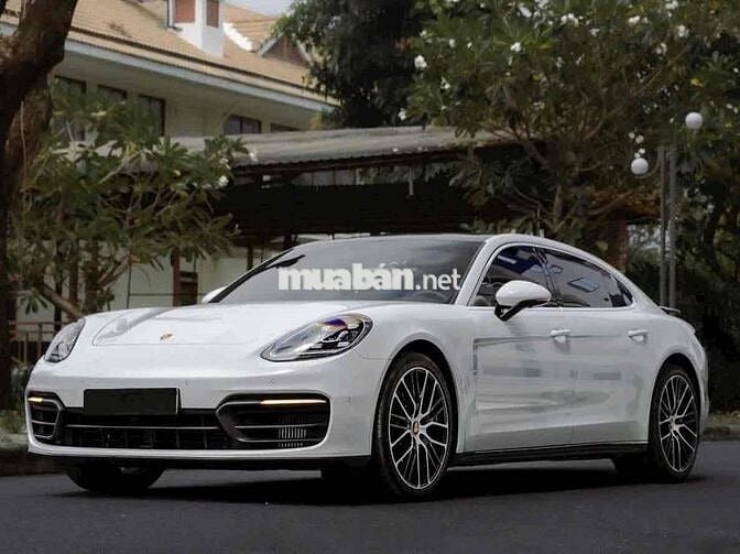 Porsche Panamera 4 Executive Model 2024