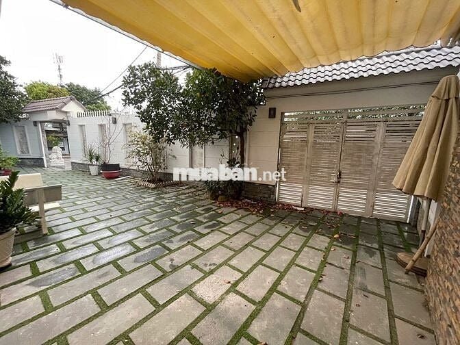 - Cho Thuê 120m2 Phòng Tầng Trệt + Sân Vườn - Giá 7tr /Tháng
