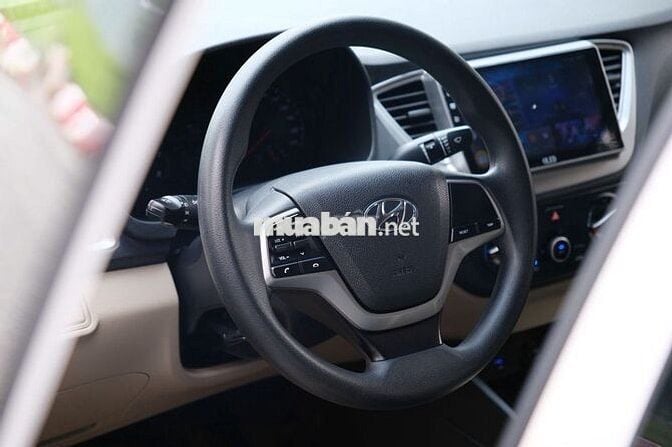 Hyundai Accent 1.4 MT 2022- 130000 km