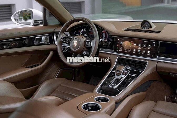Porsche Panamera 4 Executive Model 2024