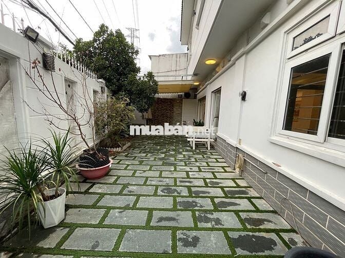 - Cho Thuê 120m2 Phòng Tầng Trệt + Sân Vườn - Giá 7tr /Tháng