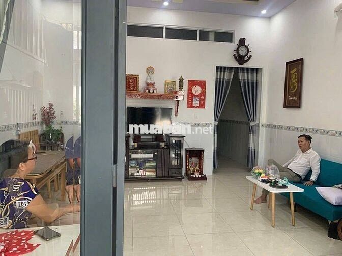 Cần bán gấp căn nhà  trước 30/9 Tân Thời Nhì Hóc Môn 900tr. SHR